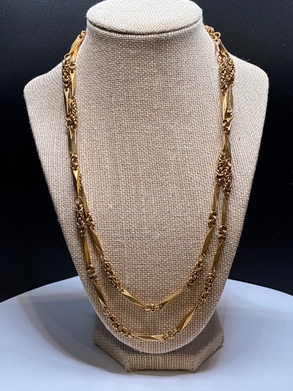 Vintage gold-tone chain curved bar link 44” necklace